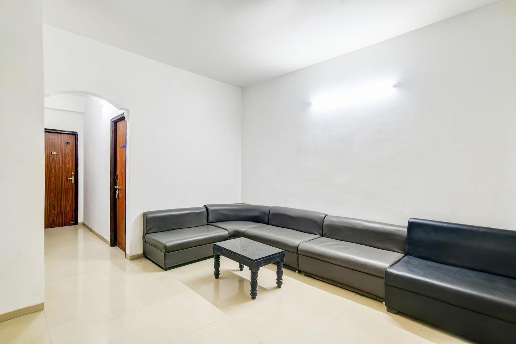 Super Hotel O Indraprasth Индаур Экстерьер фото