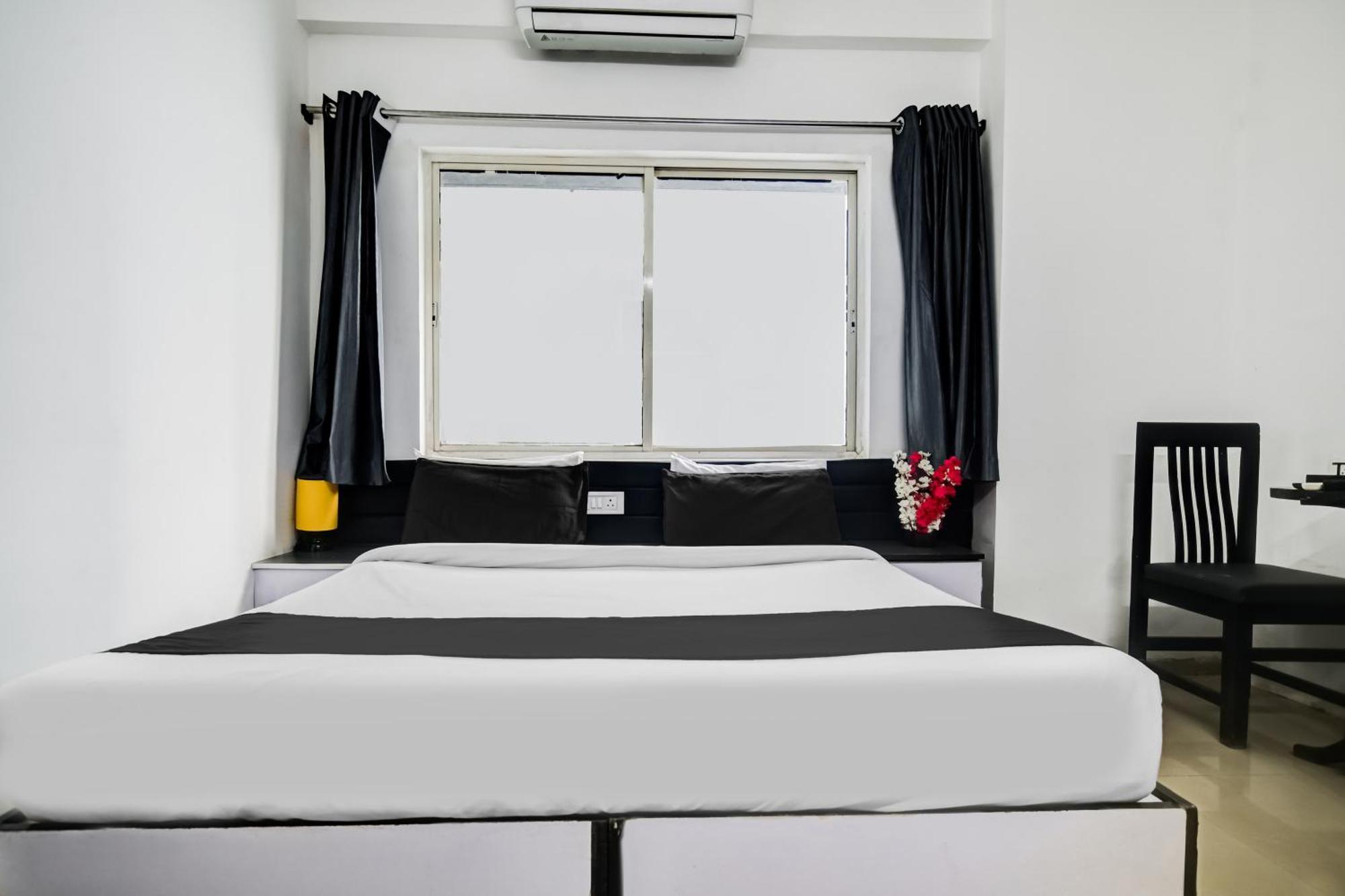 Super Hotel O Indraprasth Индаур Экстерьер фото